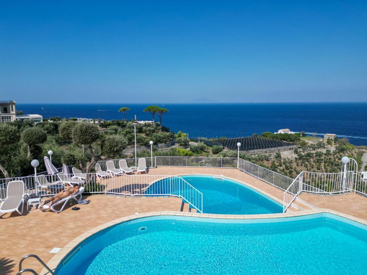 Villaggio Villa Lubrense Massa Lubrense Exterior photo