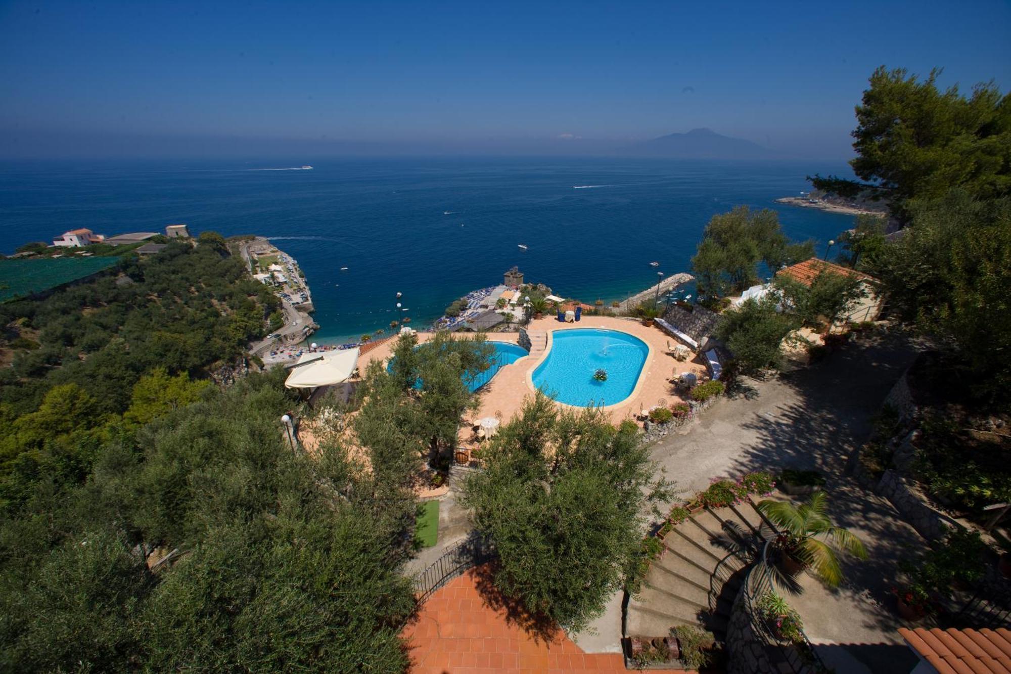 Villaggio Villa Lubrense Massa Lubrense Exterior photo